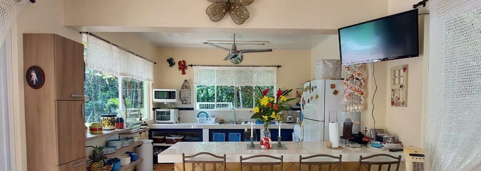 Economy Room, 2 Bedrooms | Shared kitchen facilities | Shared fridge, microwave