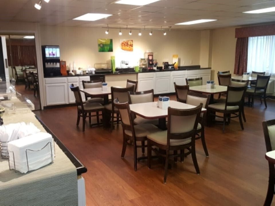 Free continental breakfast