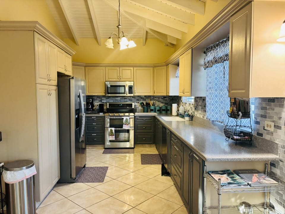 Fine Kitchen