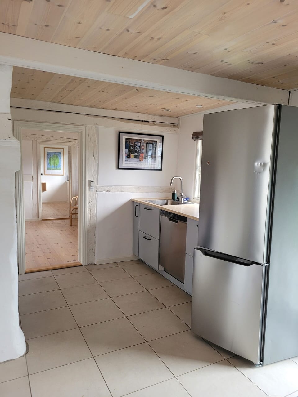 Standard Studio Suite | Private kitchen | Fridge, microwave, stovetop, toaster