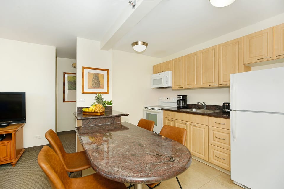 Dining and Full Kitchen