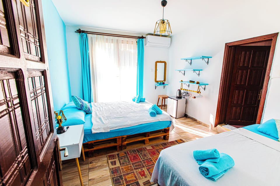 Classic Triple Room | Free minibar, free WiFi