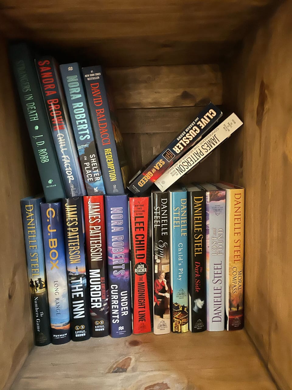 Little library for guest use :-)