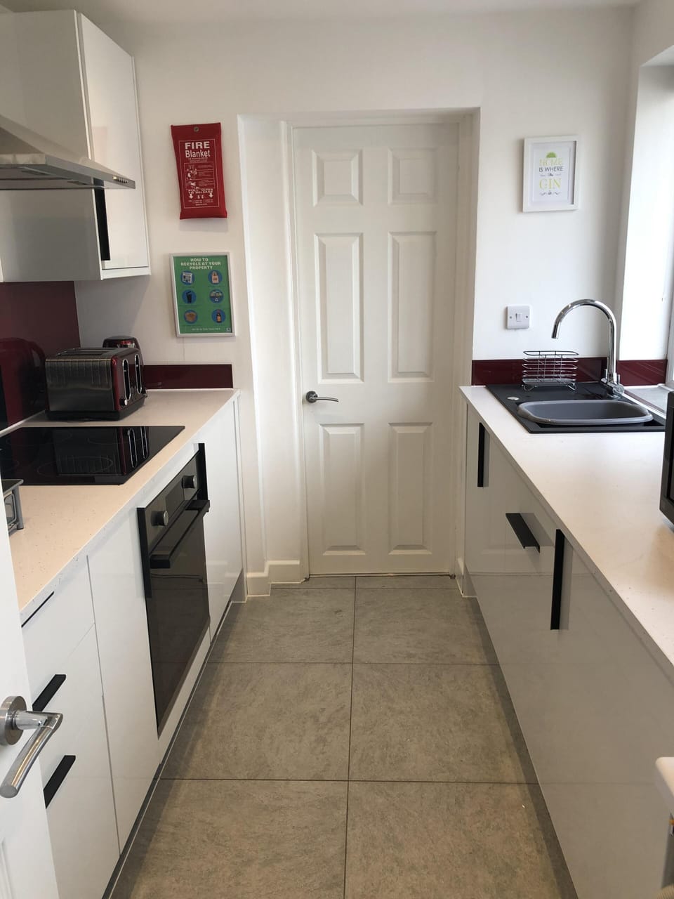 Apartment, Ensuite, Garden View | Shared kitchen | Highchair