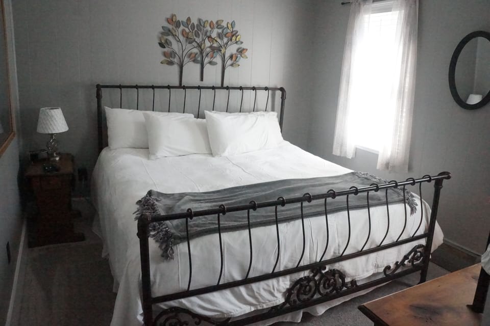 Superior Suite | Free WiFi, bed sheets