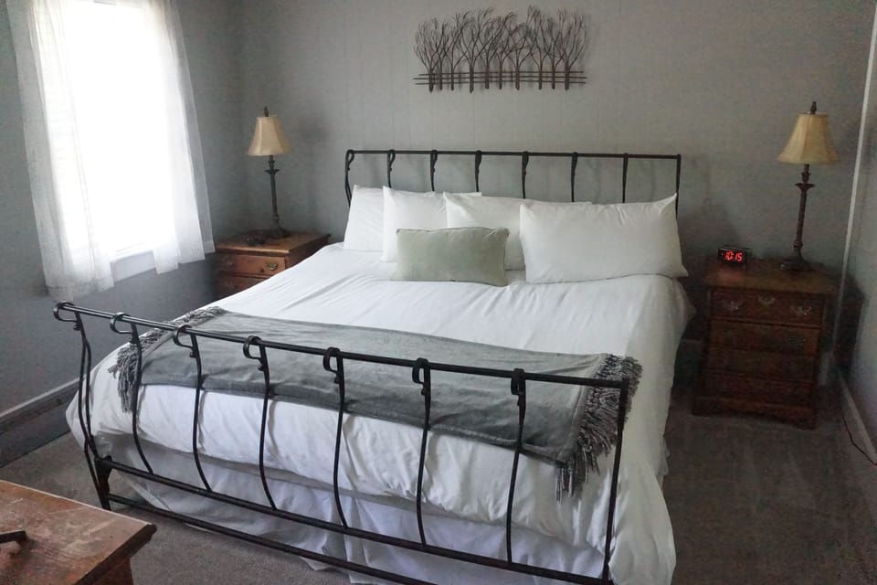 Superior Suite | Free WiFi, bed sheets