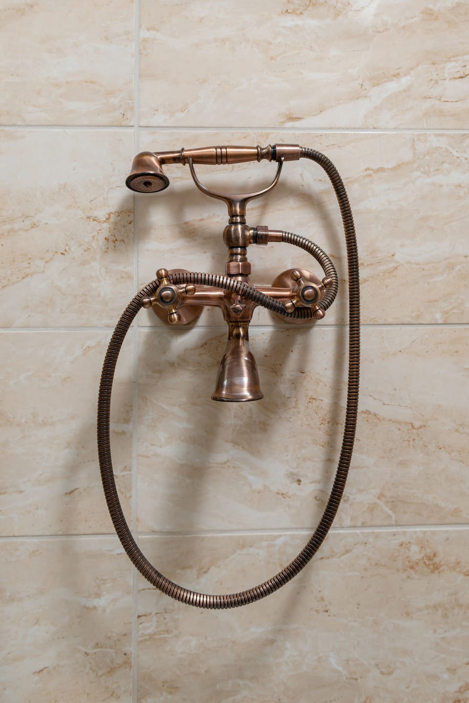 Superior Single Room | Bathroom | Shower, rainfall showerhead, hair dryer, towels