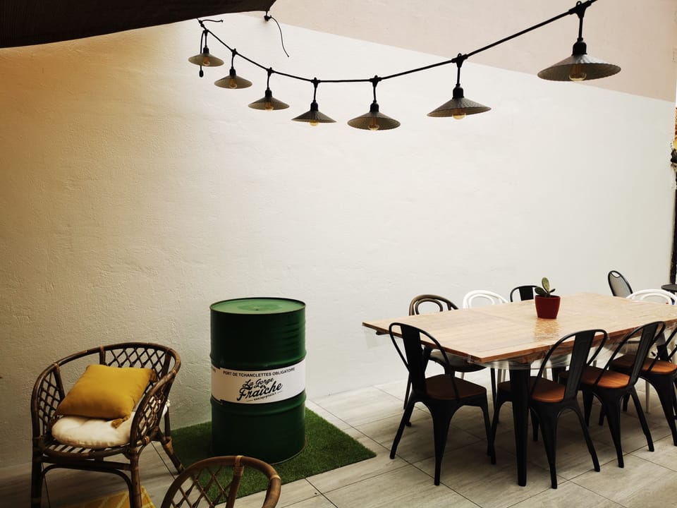Outdoor dining