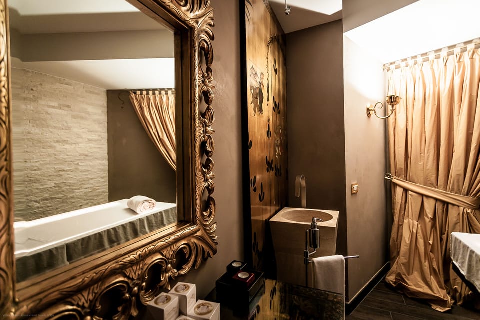 Couples treatment rooms, Turkish bath, body treatments, hydrotherapy