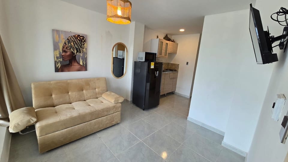 Standard Studio | Living area | Smart TV, heated floors
