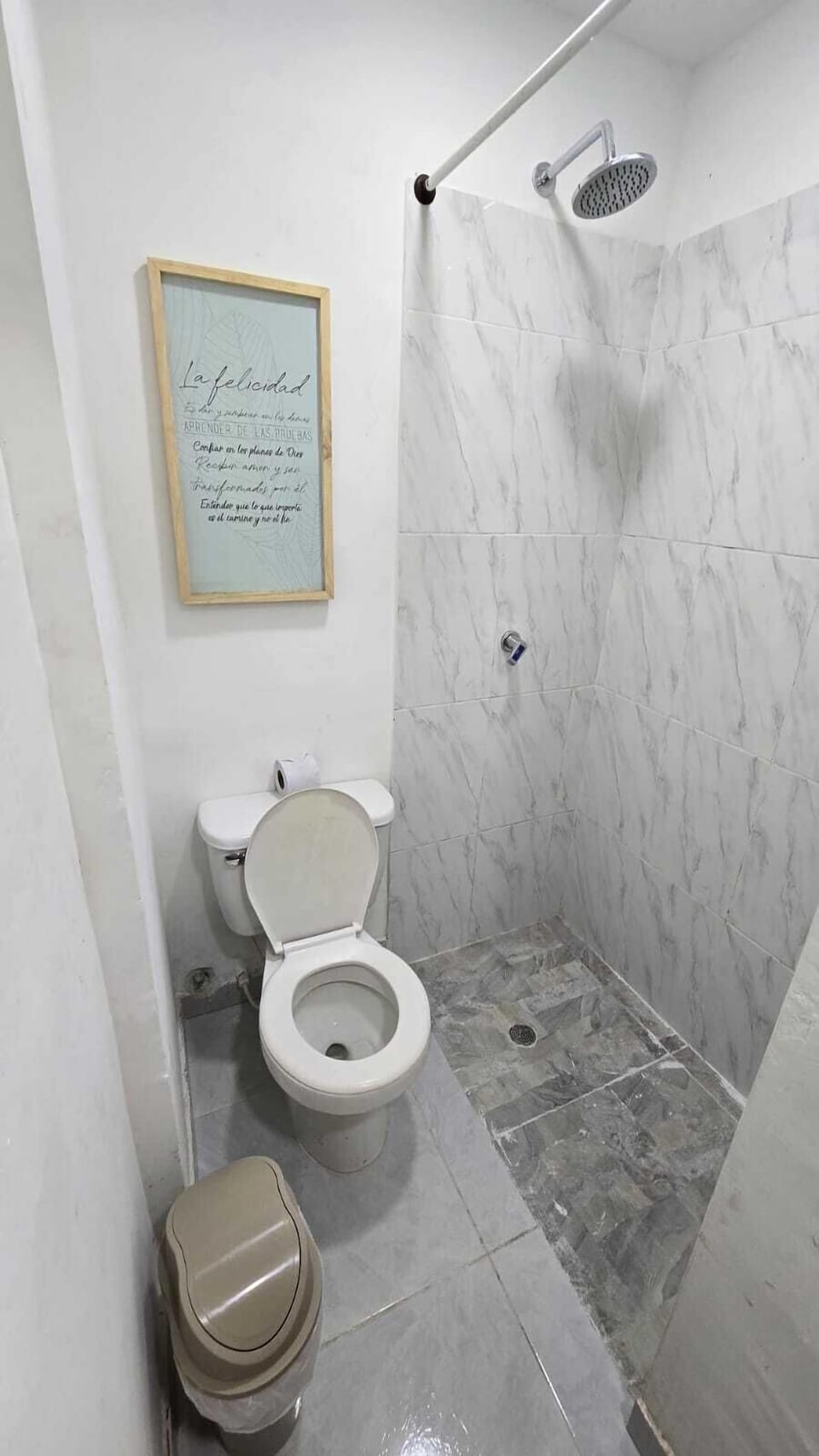 Standard Studio | Bathroom | Shower, rainfall showerhead