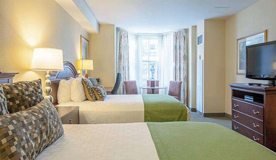 Standard Room, 2 Queen Beds | Premium bedding, in-room safe, desk, laptop workspace