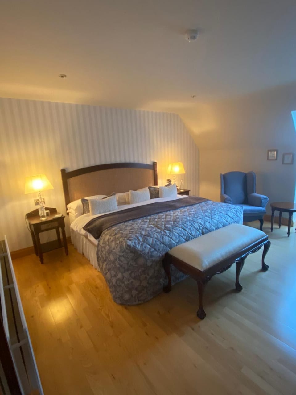 Luxury Double Room | Pillowtop beds, desk, laptop workspace, WiFi (free)