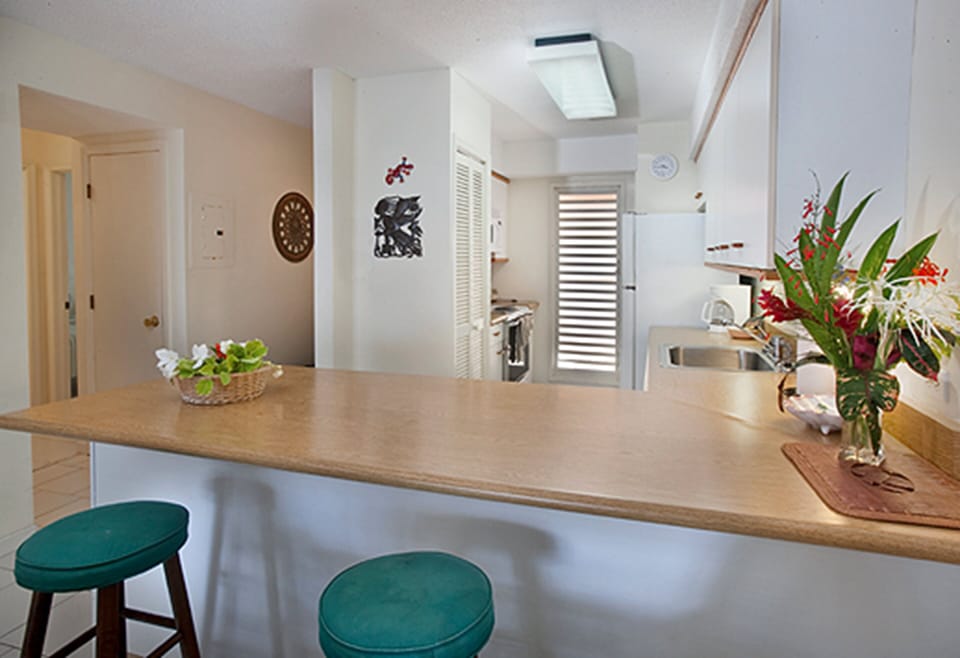 Two Bedroom Suite (with 2 baths) | Private kitchen | Full-size fridge, microwave, oven, stovetop