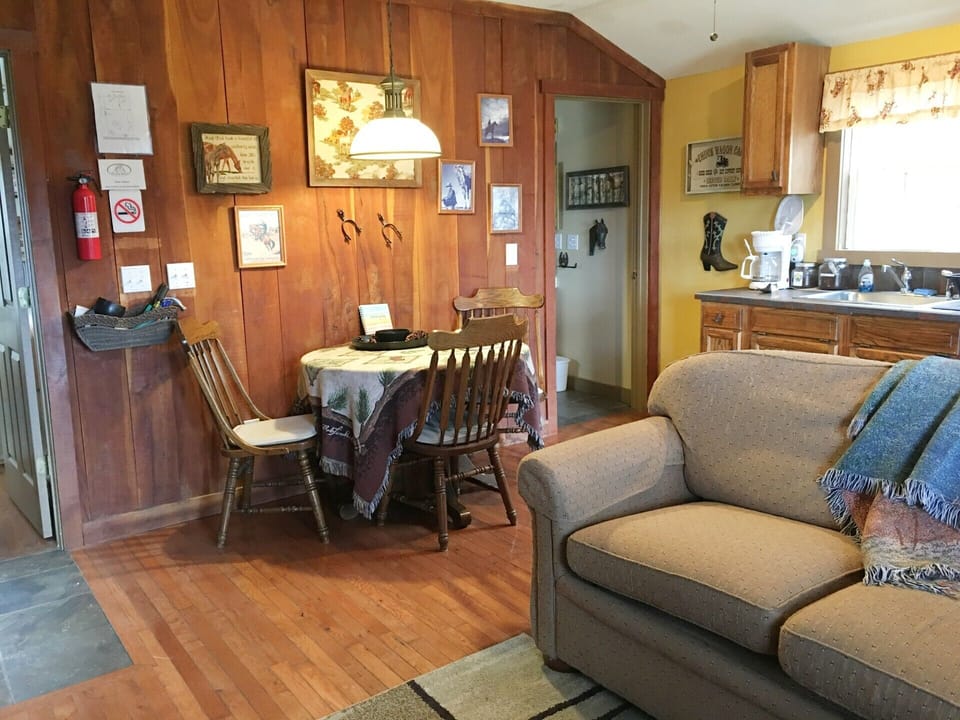 Dining / work table (1)