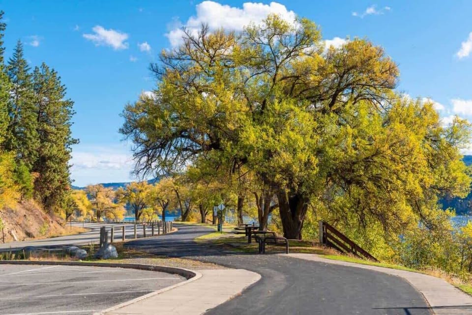 Centennial Trail on Coeur d'Alene Lake Drive