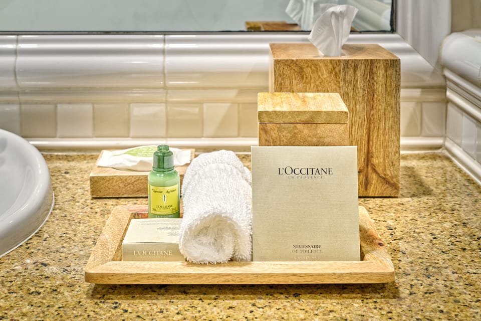 Separate tub and shower, deep soaking tub, free toiletries, hair dryer