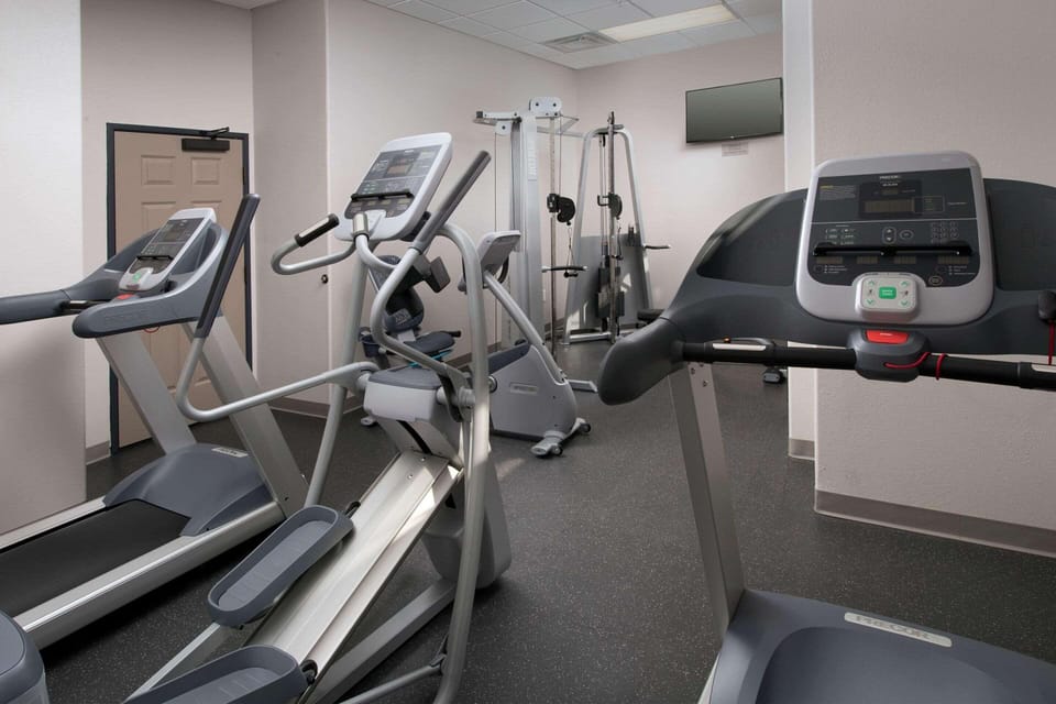 Country Inn & Suites by Radisson, Houston Intercontinental Airport East, TX Hotel in Humble