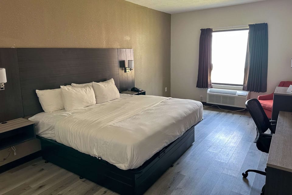 Blackout drapes, iron/ironing board, cribs/infant beds, free WiFi