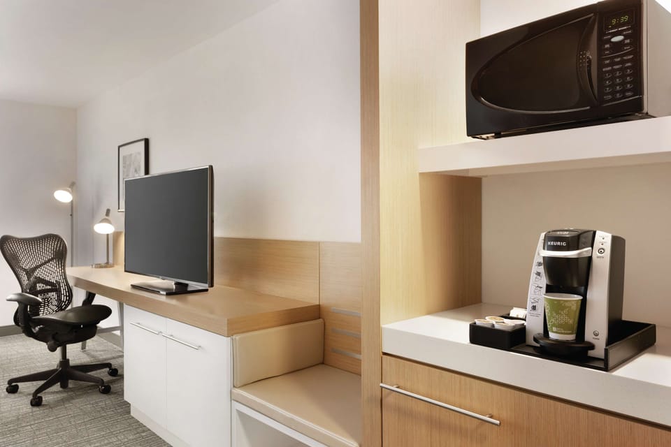In-room safe, individually furnished, desk, laptop workspace