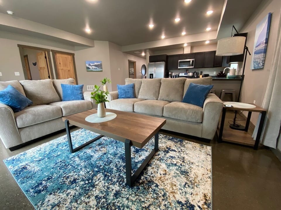 Living Room 7