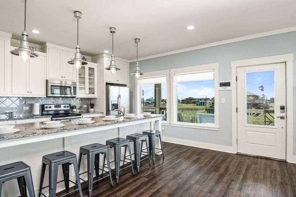 Suitable for prep cooks and executive chefs!