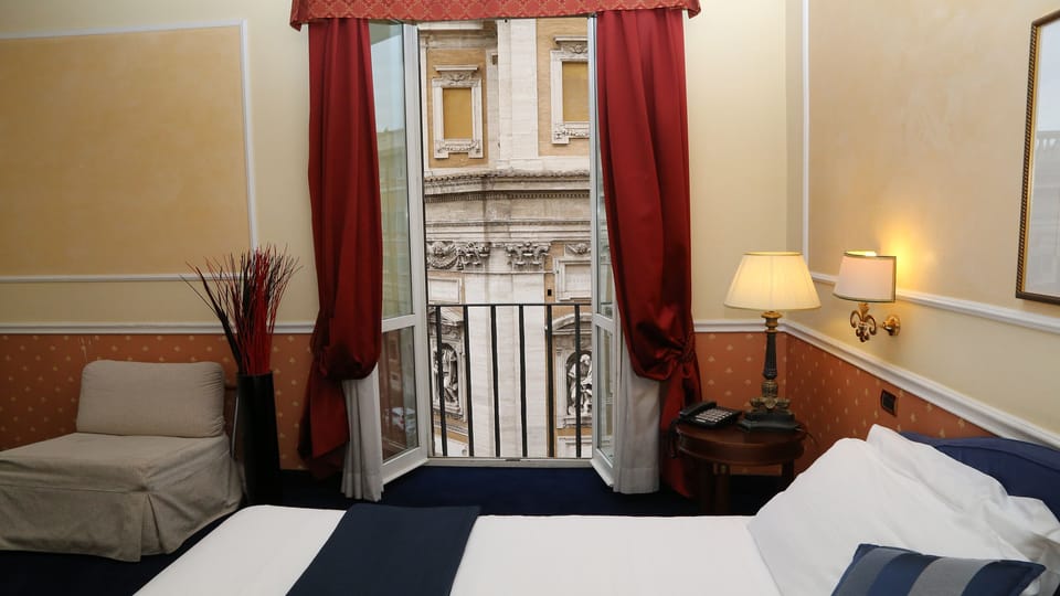 Junior Suite | 1 bedroom, premium bedding, minibar, in-room safe