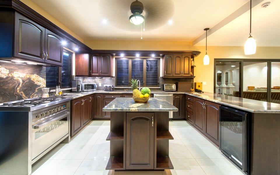 Gourmet kitchen