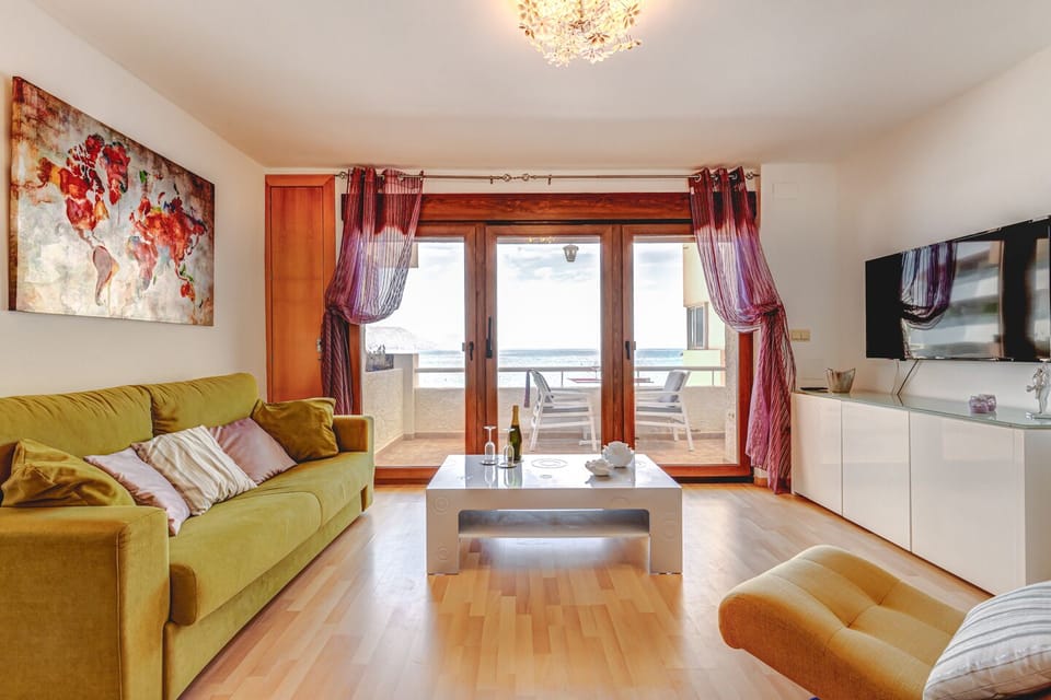 Living-dining room