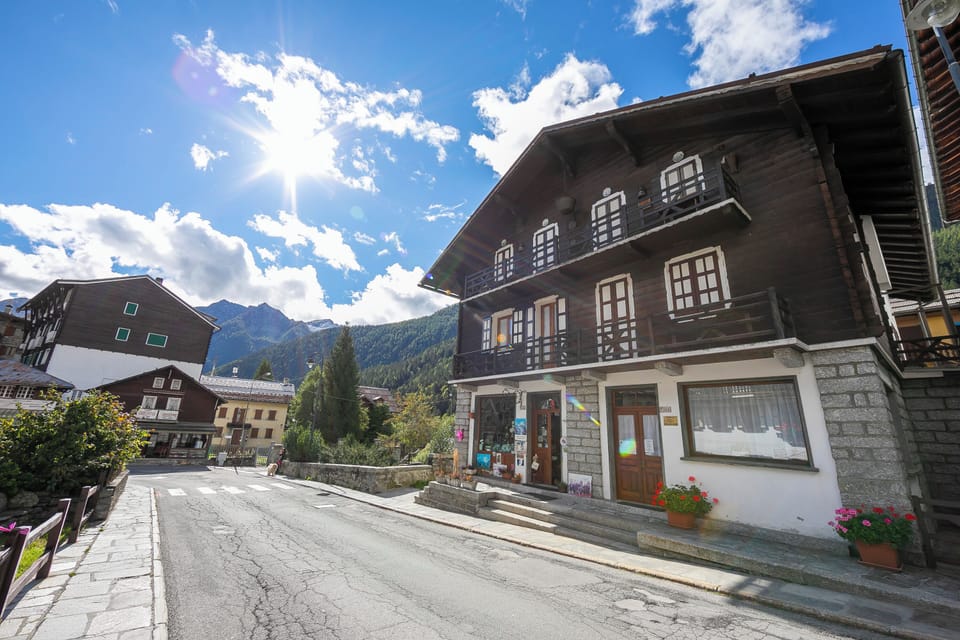 Family Studio, Balcony, Mountain View (Monterosa Cozy Apartment 200m From) | Exterior
