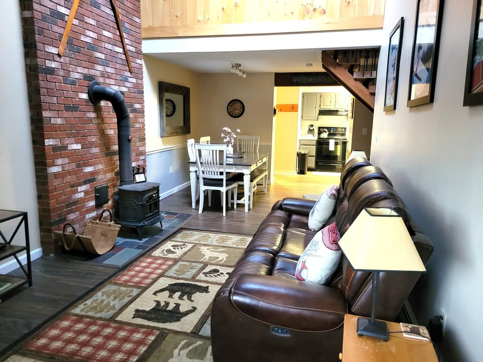 Living area to kitchen