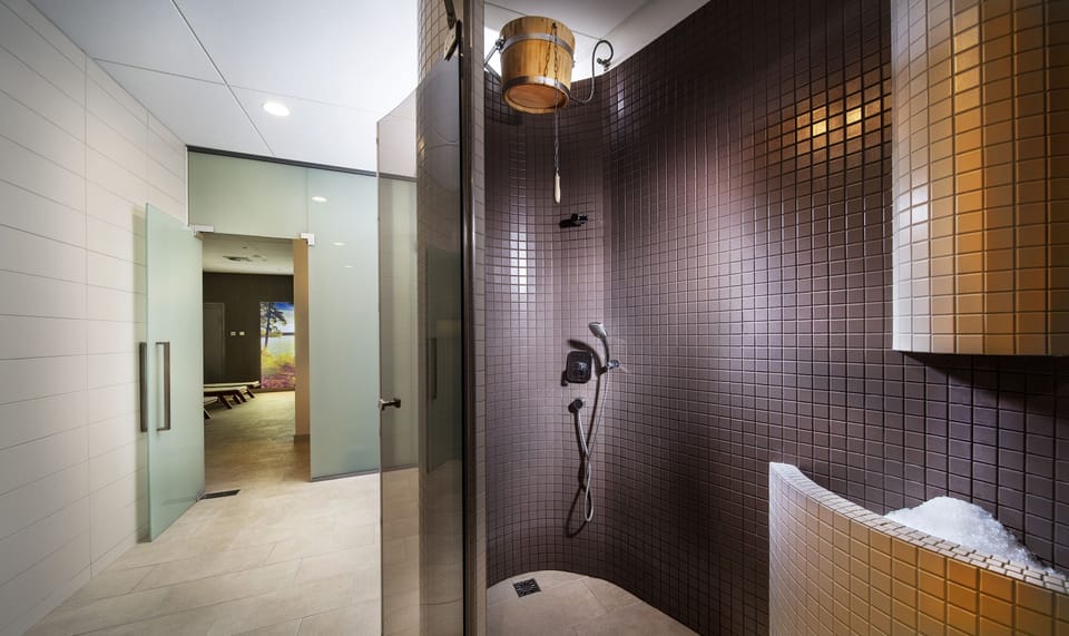Body treatments, hydrotherapy, aromatherapy, hot stone massages