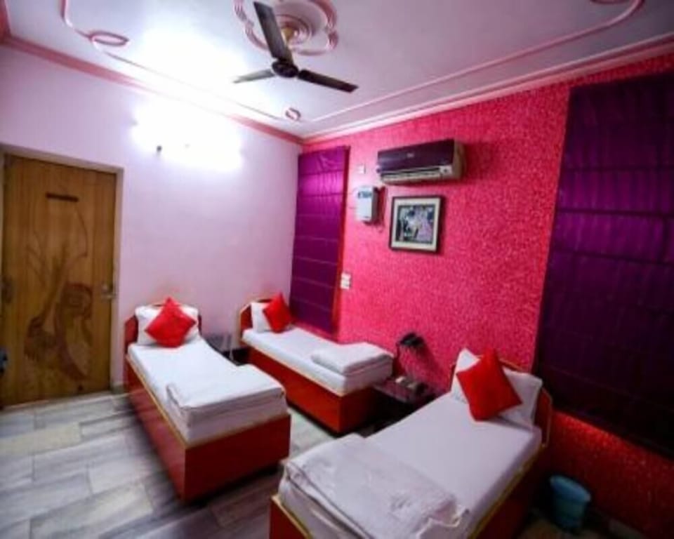 Deluxe Triple Room | Free WiFi