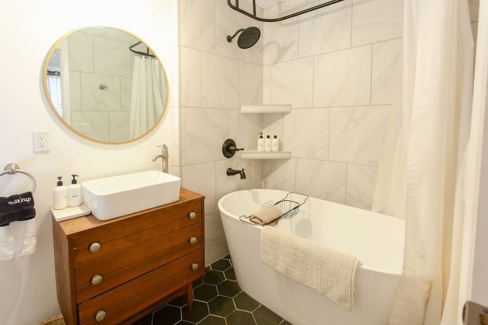 Luxury Spa Tub