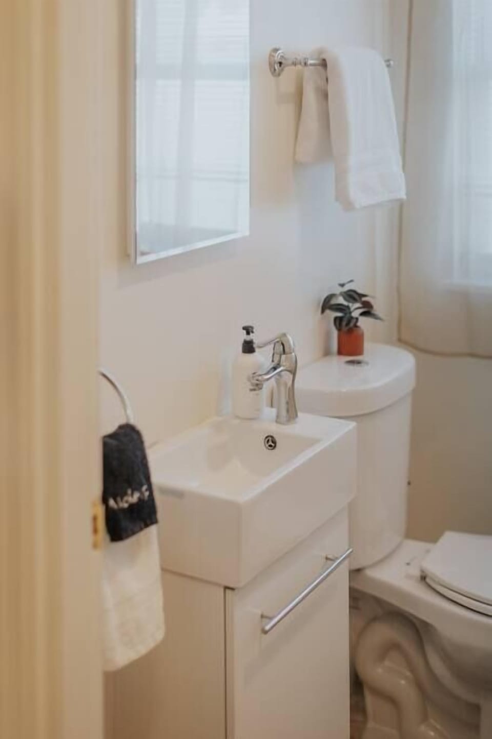 Private bathroom with tub/shower combo
