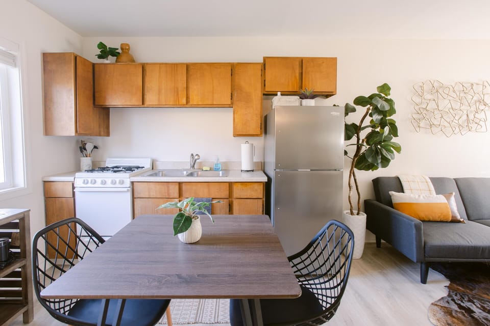 Prepare your favorite meals with ease in our fully equipped kitchen – stocked with everything you need!
