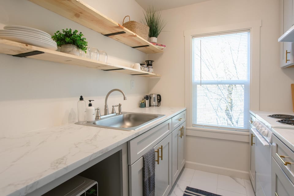 Cook, dine, and feel right at home in our fully equipped kitchen, complete with all the essentials to make meal preparation easy and enjoyable during your stay
