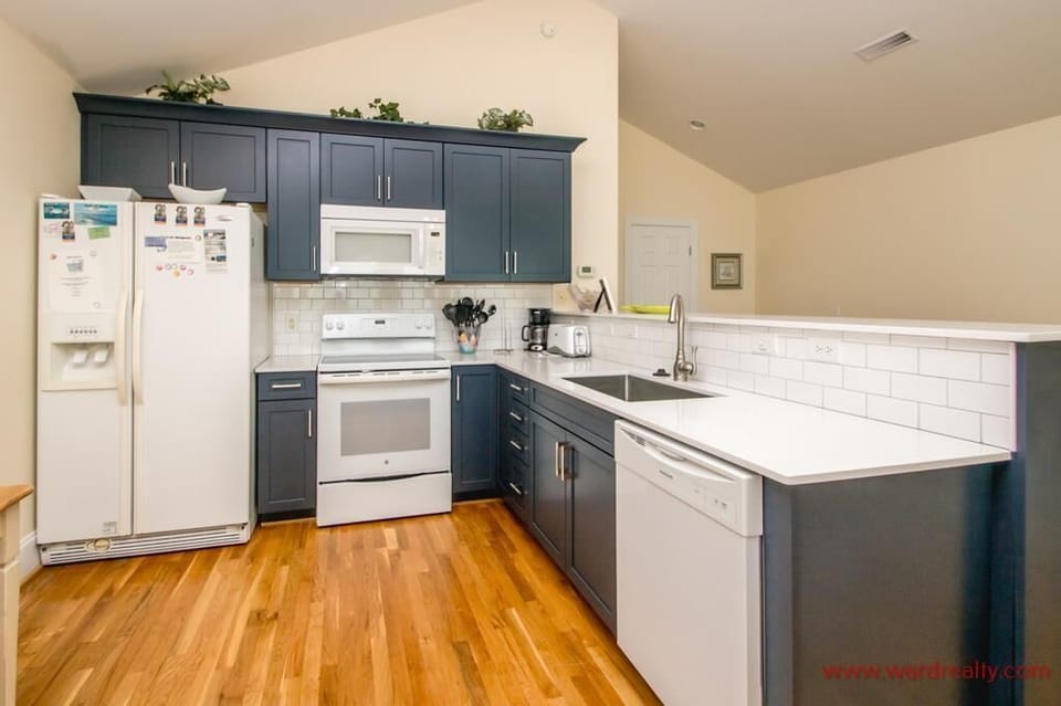 Kitchen II