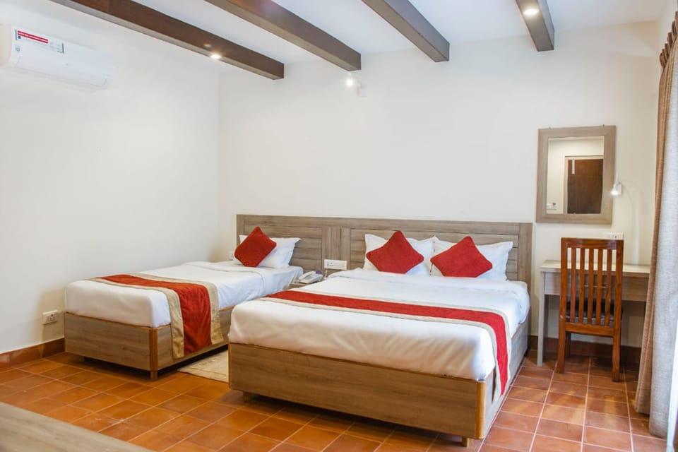 Standard Double or Twin Room | Premium bedding, desk, laptop workspace, iron/ironing board