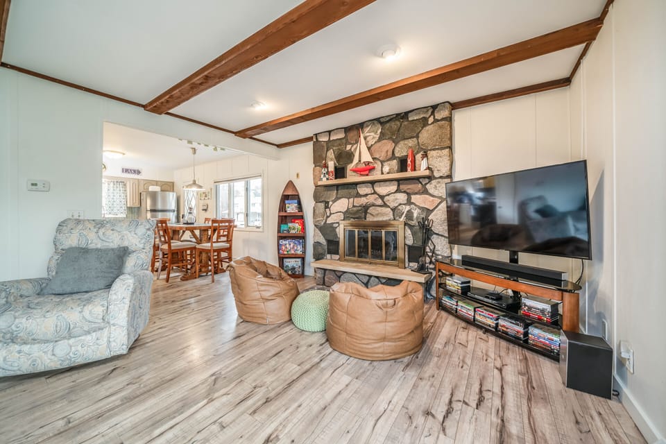Relax and get cozy, DVDs and board games provided for rainy days!