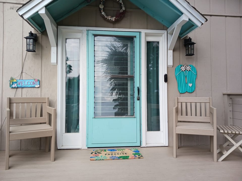 The Flip-Flop Hideaway front porch