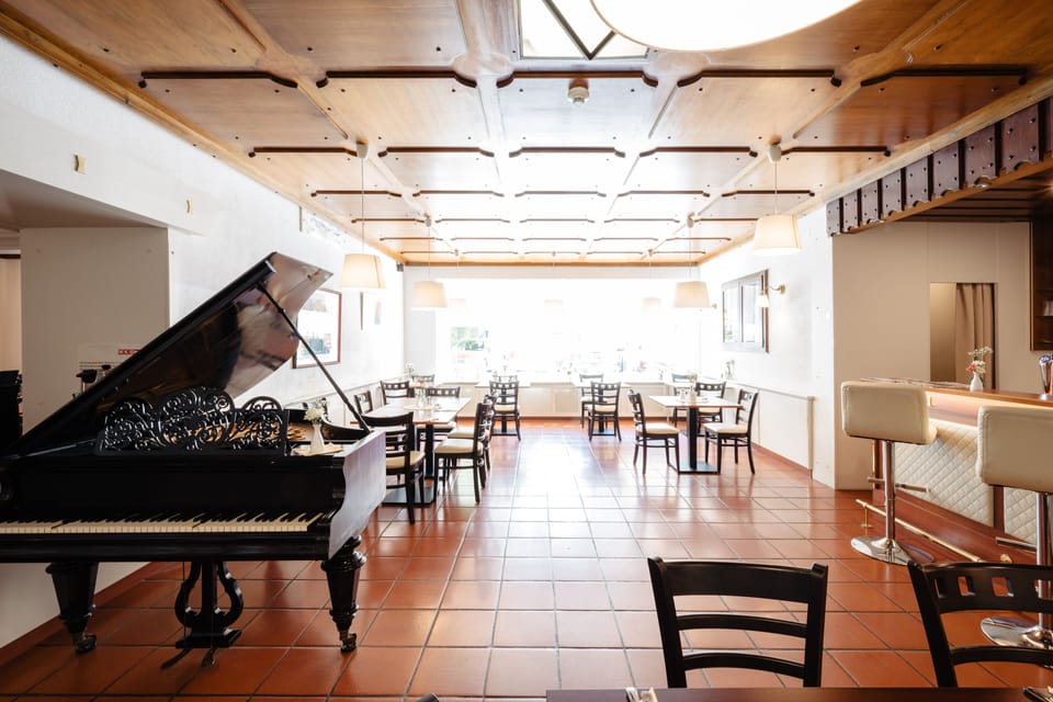 Apartment, Ensuite | Restaurant
