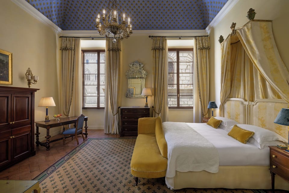Noble Junior Suite | Premium bedding, minibar, in-room safe, individually decorated