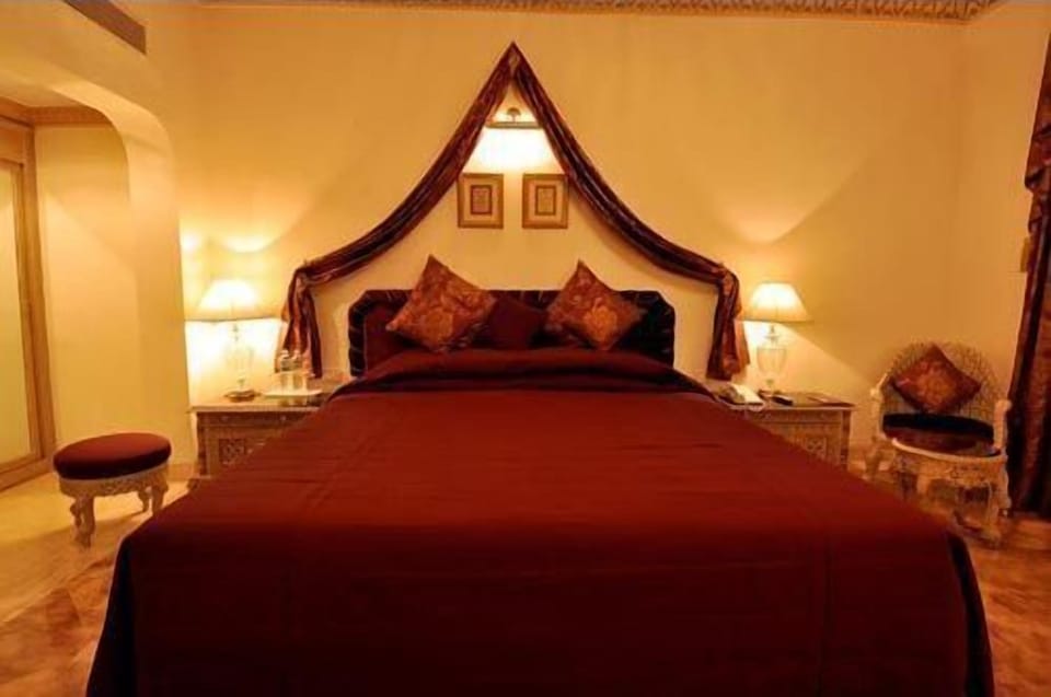 Minibar, in-room safe, laptop workspace, free WiFi