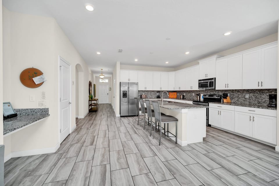4710 Kings Castle Cir_06.1 (2).jpg