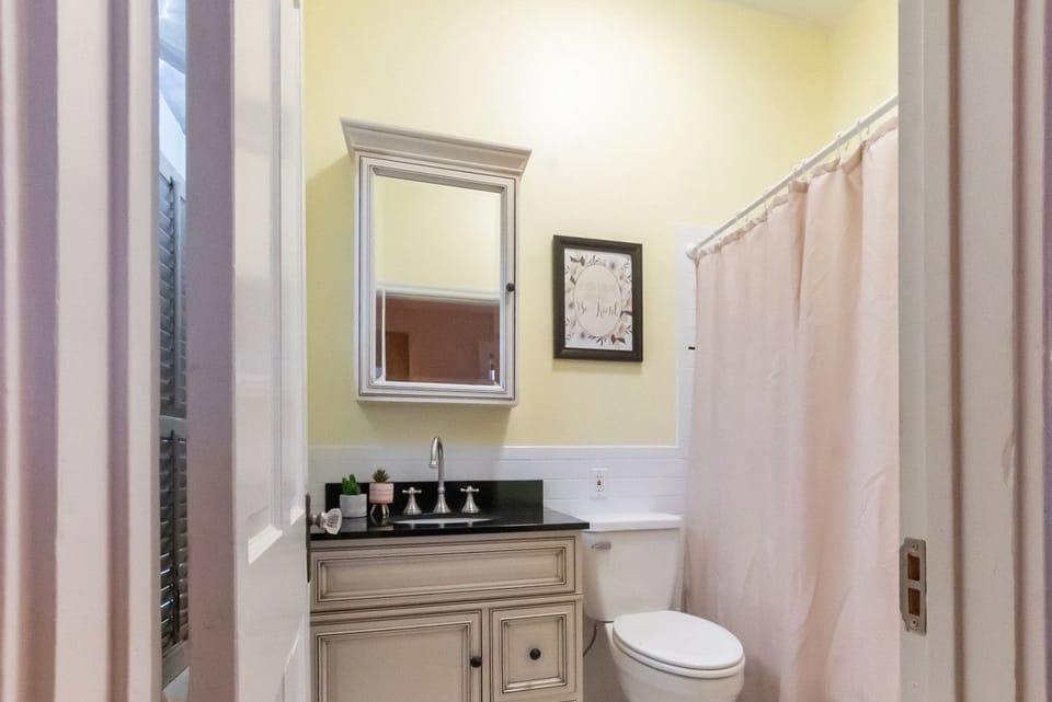 2nd bathroom