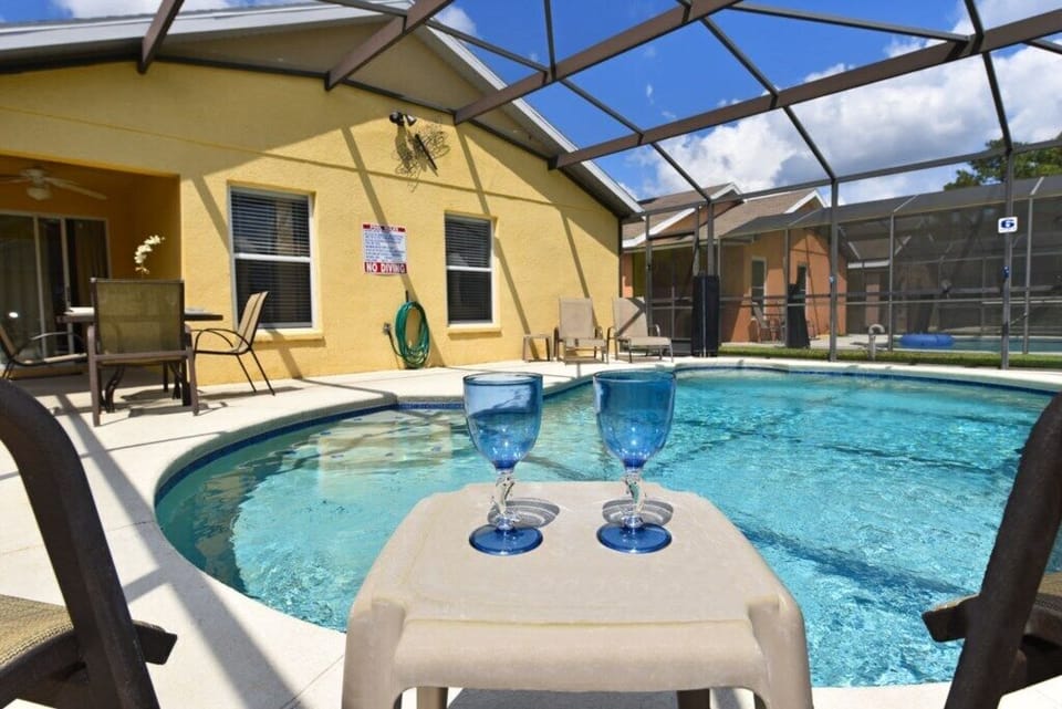 Pool 4 1200.jpg