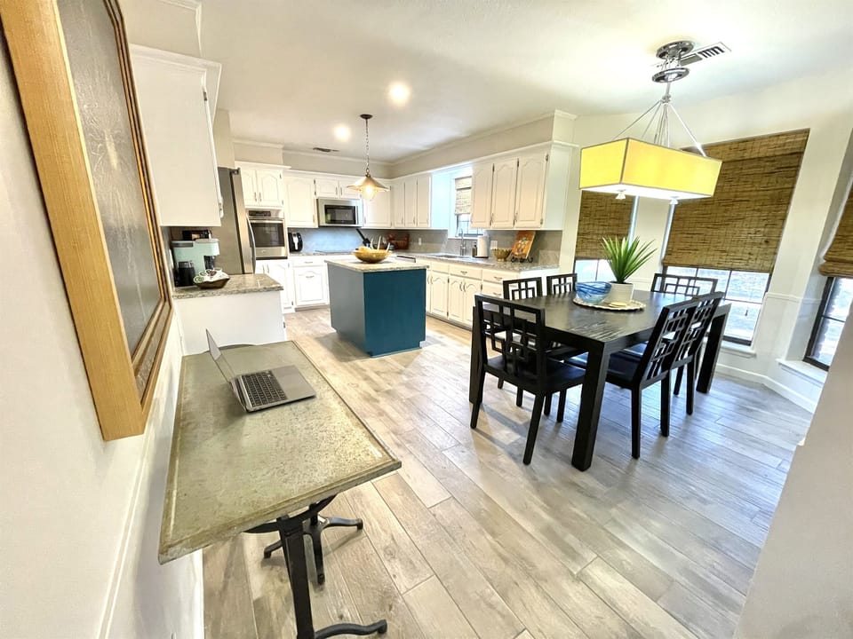 Large Kitchen