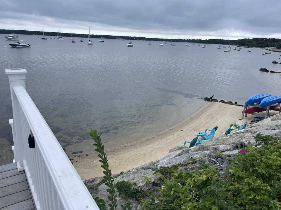 Private sandy beach, 3 kayaks on rack, beach chairs