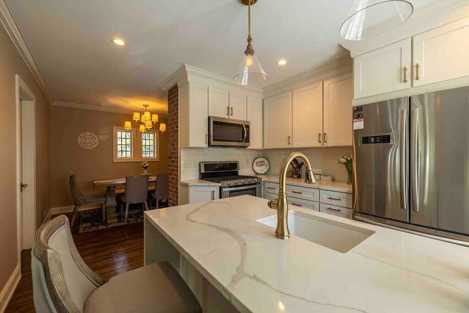 Quartz countertops 